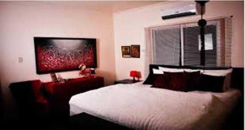 Casa Amapola Manila Bed & Breakfast Taguig Ngoại thất bức ảnh