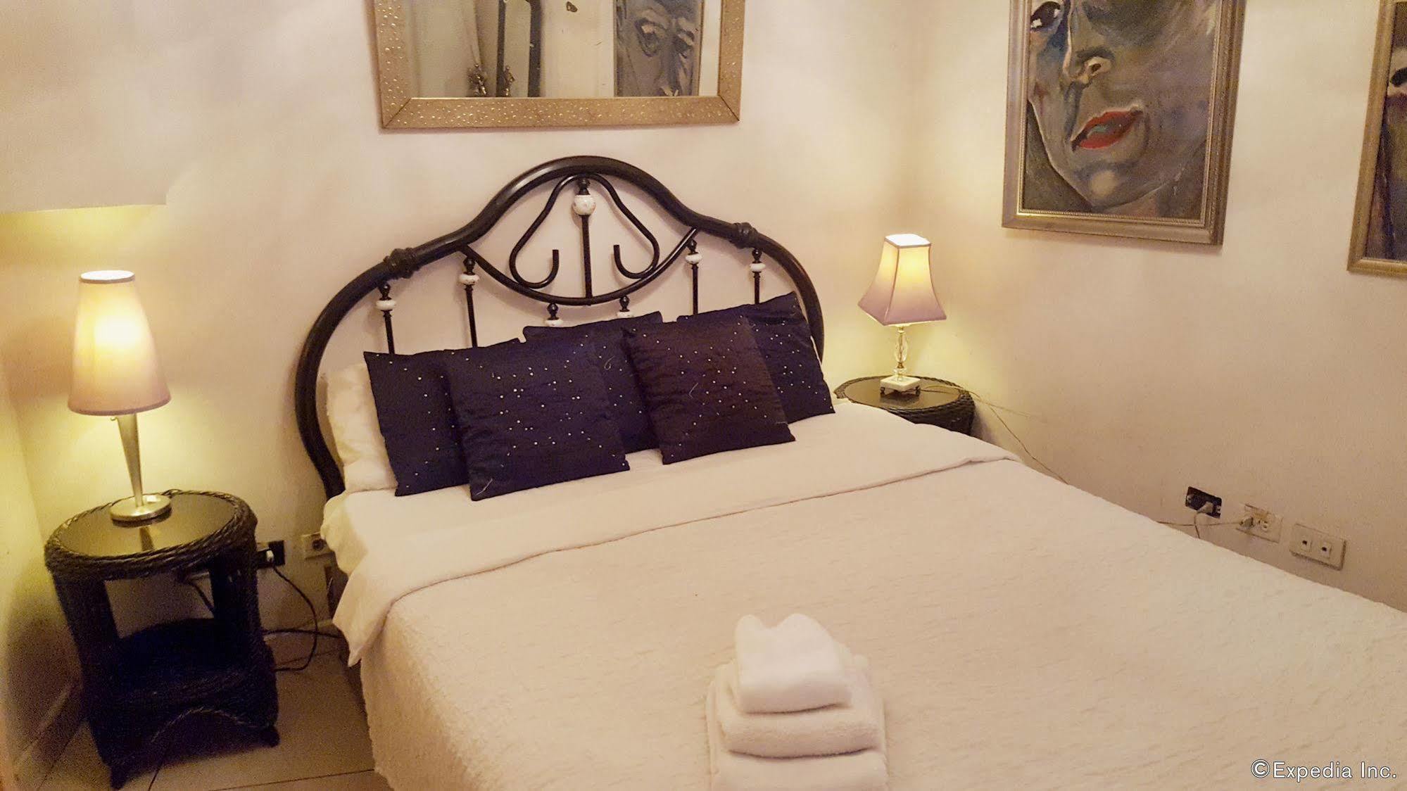 Casa Amapola Manila Bed & Breakfast Taguig Ngoại thất bức ảnh
