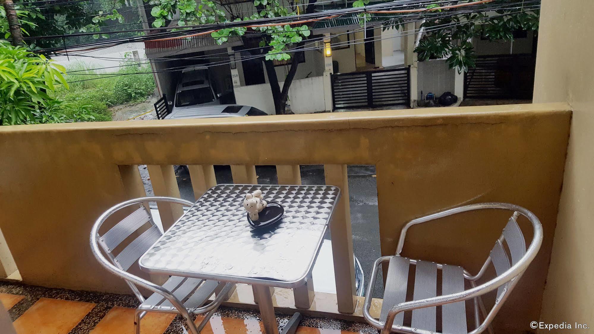 Casa Amapola Manila Bed & Breakfast Taguig Ngoại thất bức ảnh
