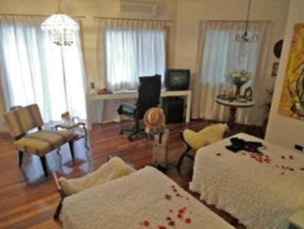 Casa Amapola Manila Bed & Breakfast Taguig Ngoại thất bức ảnh